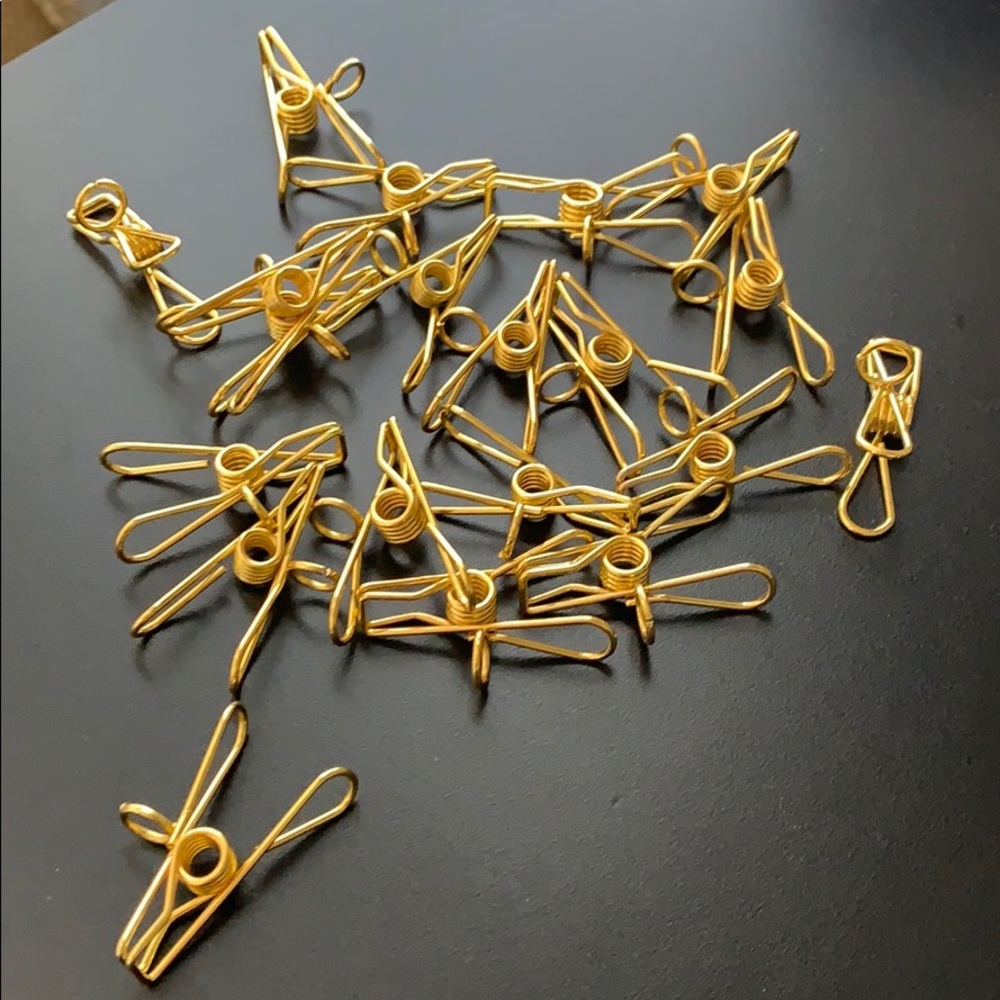 GOLD CLIPS - Picture 2 of 6
